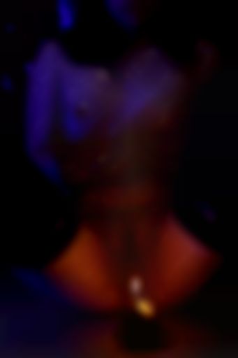 Liv Mizuki – Naked cake and wine